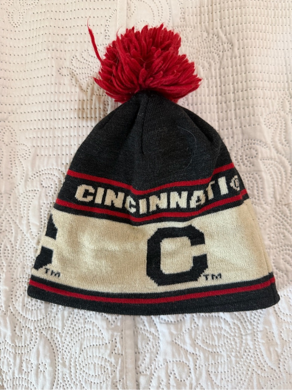 Cincinnati Bearcats Pom Knit Hat - Osfa